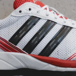 Vegane Sneaker|Weiße Sneaker*Adidas Adizero Adios OG Cloud White / Preloved Red / Core Black