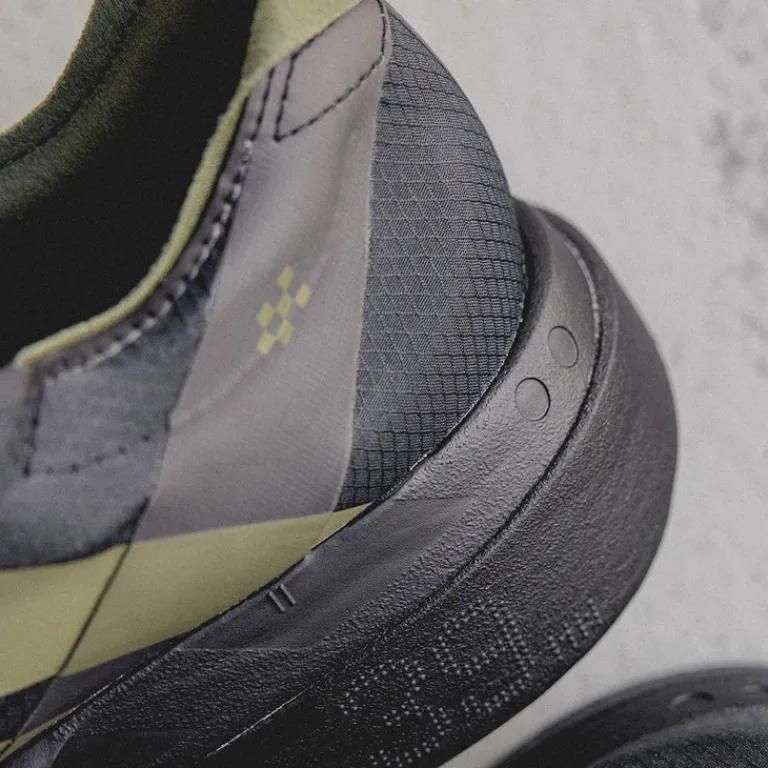 Vegane Sneaker|Laufschuhe*Adidas Adizero Adios Pro 4 Core Black / Focus Olive / Charcoal