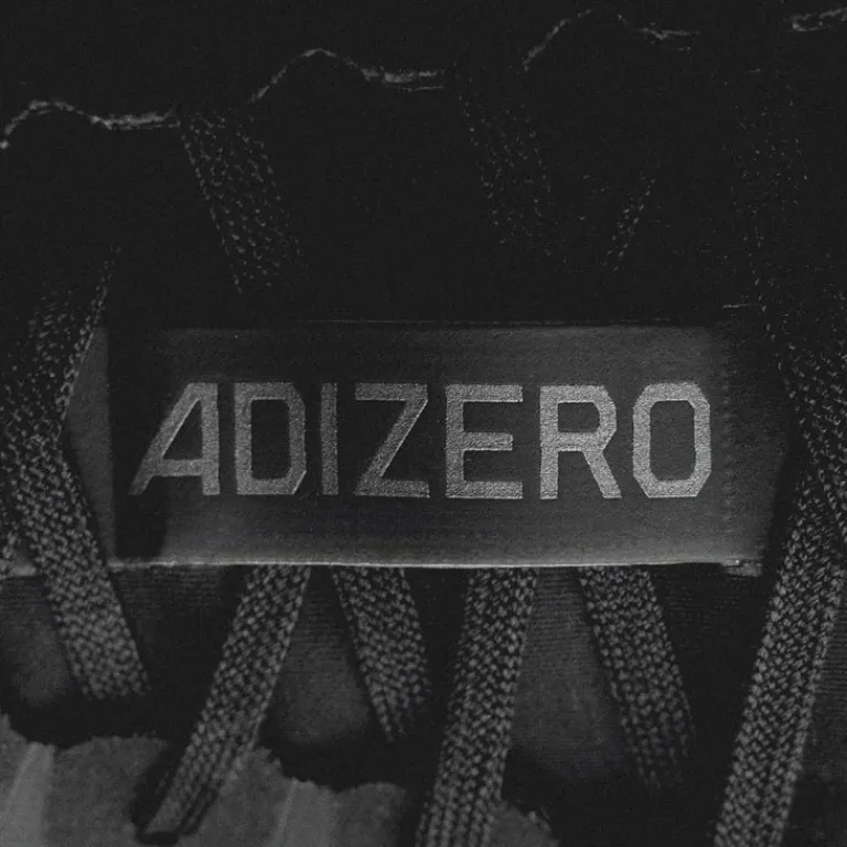 Vegane Sneaker|Laufschuhe*Adidas adizero Evo SL M Core Black / Iron Metallic / Grey Four