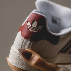 Leder Sneaker|Chunky Sneaker*Adidas Campus 00s W Crystal White / Chalk White / Preloved Ruby