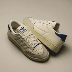 Leder Sneaker*Adidas Centennial 85 Low Cream White / Victory Blue / Sandy Beige