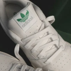 Leder Sneaker|Weiße Sneaker*Adidas Continental 87 Core White / Court Green / Cream White