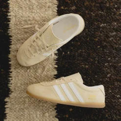 Leder Sneaker|Terrace Casual Sneaker*Adidas Gazelle Low Pro W Sand Strata / Footwear White / Gum 3