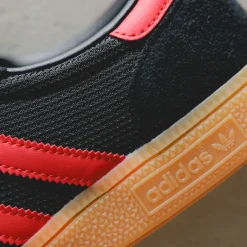 Leder Sneaker|Terrace Casual Sneaker*Adidas Handball Spezial Core Black / Beta Scarlett / Gum 2