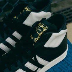 Leder Sneaker|High-Top Sneaker*Adidas Jabbar Hi Core Black / Off White / Cream White