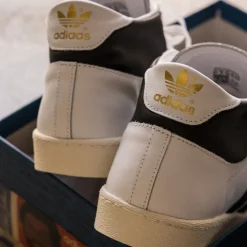 High-Top Sneaker|Leder Sneaker*Adidas Jabbar Hi Cloud White / Core Black / Off White
