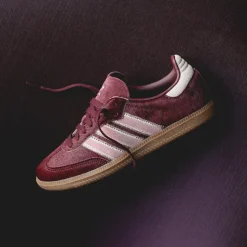 Leder Sneaker|Terrace Casual Sneaker*Adidas Samba OG W Sand Strata / Maroon / Warm Clay