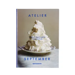 Bücher & Magazine*Apartamento Atelier September: A place for daytime cooking Multi