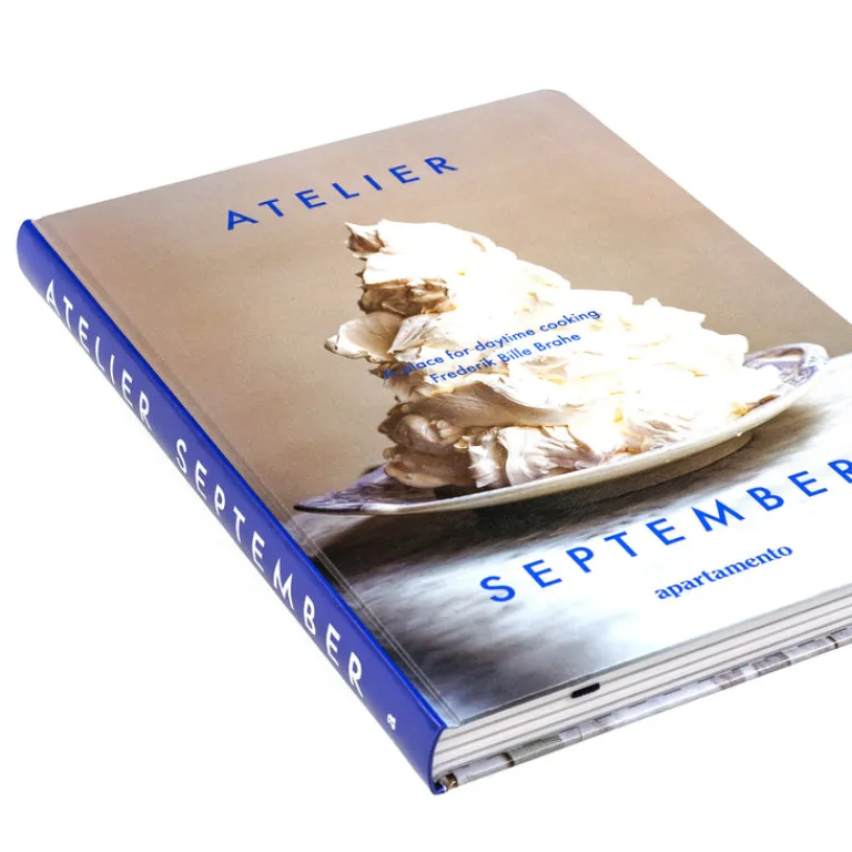 Bücher & Magazine*Apartamento Atelier September: A place for daytime cooking Multi