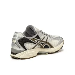Vegane Sneaker|Retro Runner*Asics GEL-Nimbus 10.1 Cream / Pure Silver