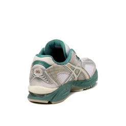 Vegane Sneaker|Retro Runner*Asics GEL-Nimbus 10.1 White / Rainy Lake