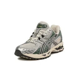 Vegane Sneaker|Retro Runner*Asics GEL-Nimbus 10.1 Cream / Grove