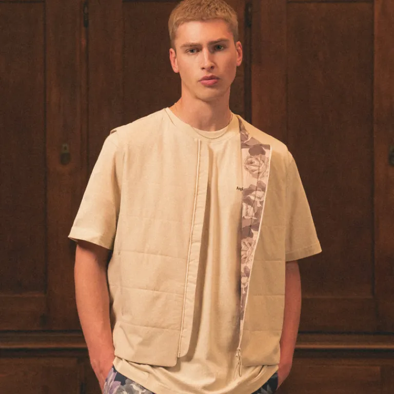 Westen*Asphaltgold *Never Enough.* Vest Sand