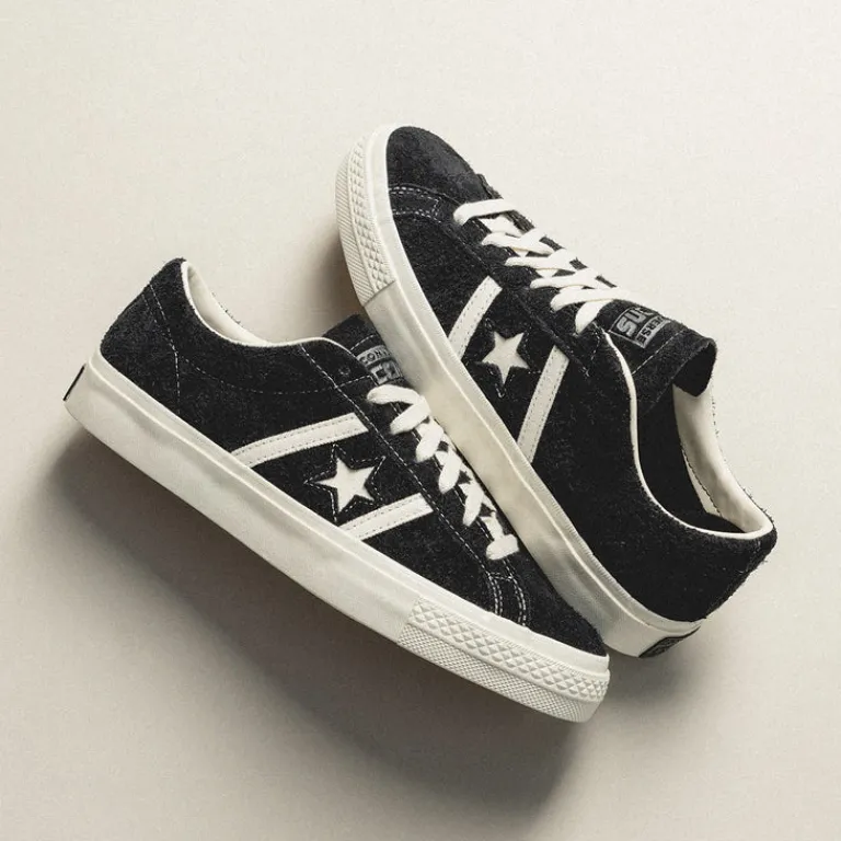 Leder Sneaker*Converse One Star Academy Pro *Suede* Black / Egret