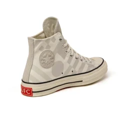 Vegane Sneaker|High-Top Sneaker*Converse x Liverpool FC Chuck Taylor All Star '70 Hi Egret / Silver Green / Moon Beam