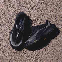 Vegane Sneaker|Outdoor Sneaker*HOKA Project Transport Black / White