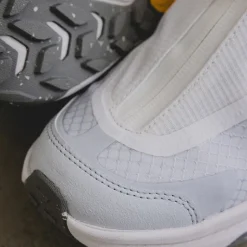 Vegane Sneaker|Outdoor Sneaker*HOKA Project Transport White / Cosmic Grey