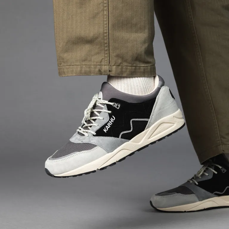 Leder Sneaker|Retro Runner*Karhu Aria 95 Dawn Blue / Jet Black