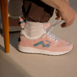 Leder Sneaker|Retro Runner*Karhu Aria 95 Cameo Rose / Blue Mirage