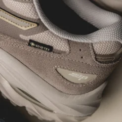 Leder Sneaker|Wasserdichte Sneaker*Mizuno Wave Rider Beta GTX Silver Cloud / Vintage Khaki / GE Gold