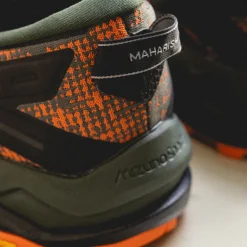 Wasserdichte Sneaker|Vegane Sneaker*Mizuno x Maharishi Wave Mujin LS GTX Vibrant Orange / Cool Gray / Pine Grove