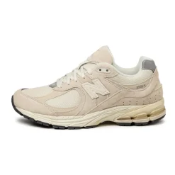 Leder Sneaker|Retro Runner*New Balance M2002RCC Calm Taupe / Angora / Silver Metalic