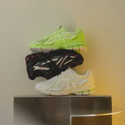 Leder Sneaker|Weiße Sneaker*New Balance U1906AE *Glow in the Dark* White / Mint Flash / Silver Metallic