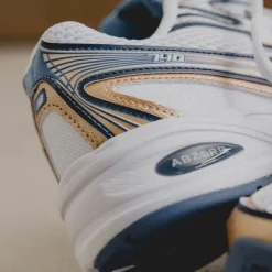 Vegane Sneaker|Retro Runner*New Balance U740HB2 Heron Blue / Vintage Indigo / Gold Metallic