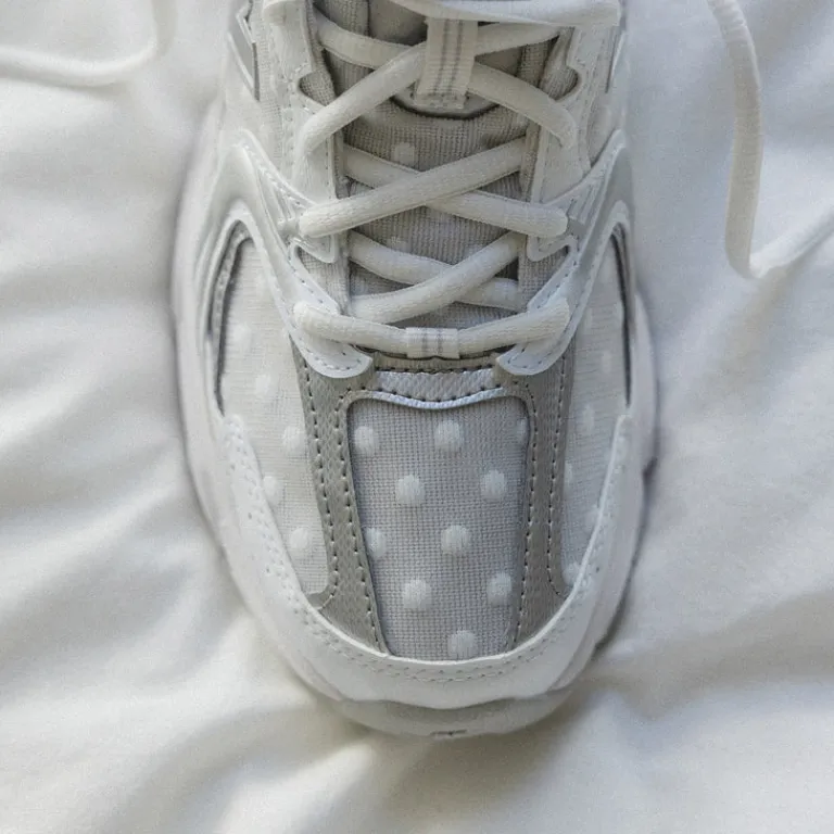 Vegane Sneaker|Weiße Sneaker*New Balance U530HFW White / Silver Metalic
