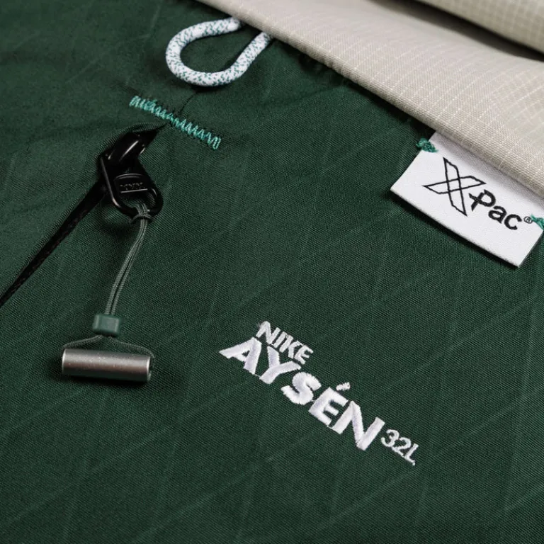 Taschen*Nike ACG Aysen Backpack Vintage Green / Light Iron Ore / White