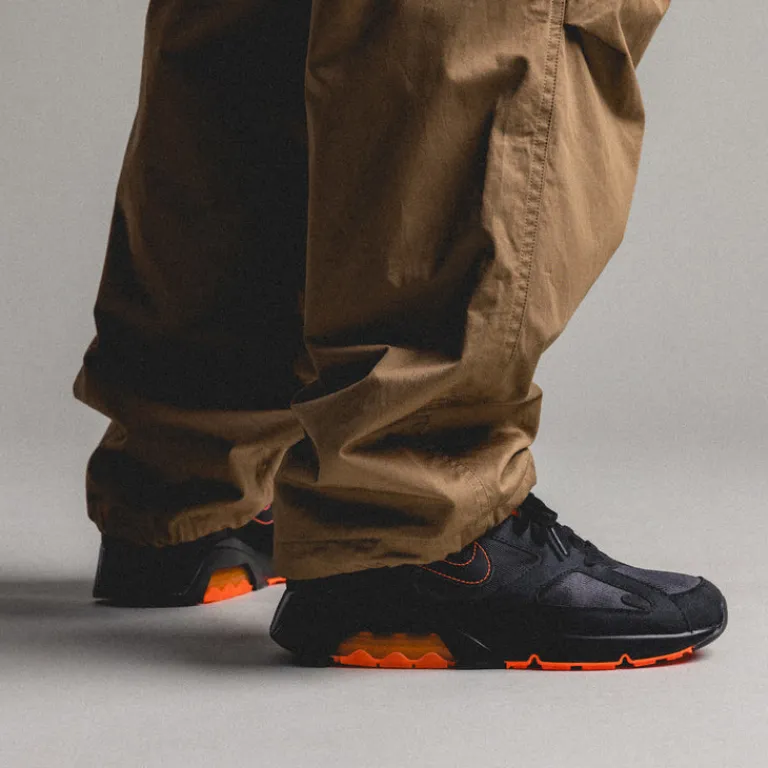 Leder Sneaker|Retro Runner*Nike Air 180 Black / Black / Hyper Crimson