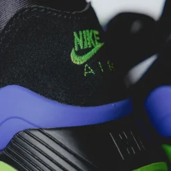 Leder Sneaker|Retro Runner*Nike Air 180 QS Black / White / Action Green / Persian Violet