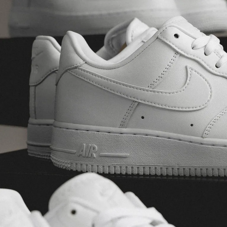 Leder Sneaker|Weiße Sneaker*Nike Air Force 1 '07 *Fresh* White / White / White