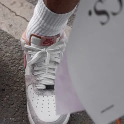 Leder Sneaker|Weiße Sneaker*Nike Air Force 1 '07 LV8 Summit White / Canyon Rust / Sail