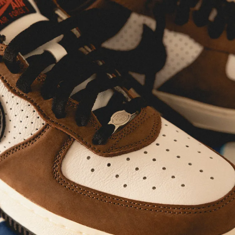 Leder Sneaker*Nike Air Force 1 Low Retro White / Black / Bison