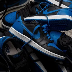 Leder Sneaker*Jordan Nike Air 1 Low 85 Black / Varsity Royal / Summit White