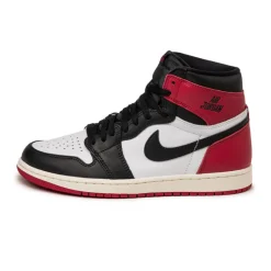 Leder Sneaker|High-Top Sneaker*Jordan Nike Air 1 Retro High OG *Black Toe* White / Black / Varsity Red / Sail