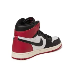 Leder Sneaker|High-Top Sneaker*Jordan Nike Air 1 Retro High OG *Black Toe* White / Black / Varsity Red / Sail