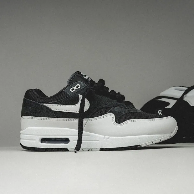 Retro Runner*Nike Air Max 1 Essential Off Noir / Vast Grey / White / Black