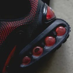 Vegane Sneaker|Retro Runner*Nike Air Max DN Black / Black / Black / Bright Crimson