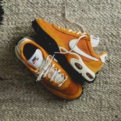 Leder Sneaker|Retro Runner*Nike Air Max Waffle SP Ceramic / Sail / Bright Ceramic / Coconut Milk