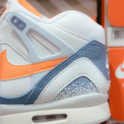 High-Top Sneaker|Leder Sneaker*Nike Air Tech Challenge 2 QS *Stone Blue* White / Tart / Stone Blue / Football Grey
