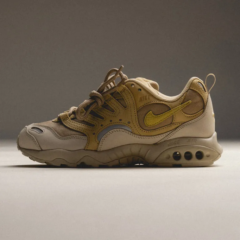 Leder Sneaker|Outdoor Sneaker*Nike Air Terra Humara SP Sesame / Saturn Gold / Sanddrift