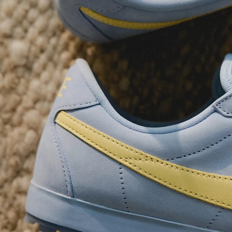 Leder Sneaker*Nike Astrograbber QS Aluminum / Soft Yellow / Sail / Black