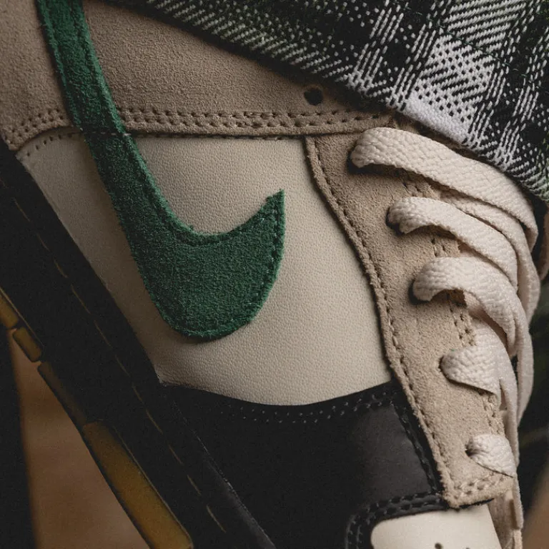 Leder Sneaker*Nike Dunk Low QS *Bicoastal* Light Orewood Brown / Bicoastal / Cream II / Black