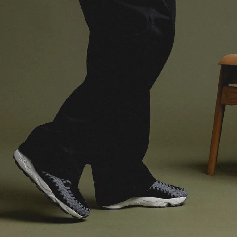 Leder Sneaker|Retro Runner*Nike Wmns Air Footscape Woven *Smoke Grey* Black / Smoke Grey / Sail