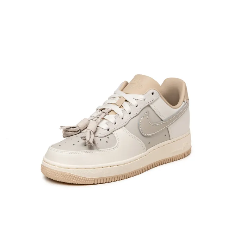 Leder Sneaker|Weiße Sneaker*Nike Wmns Air Force 1 '07 Light Bone / Light Bone / Sail / Pink Oxford