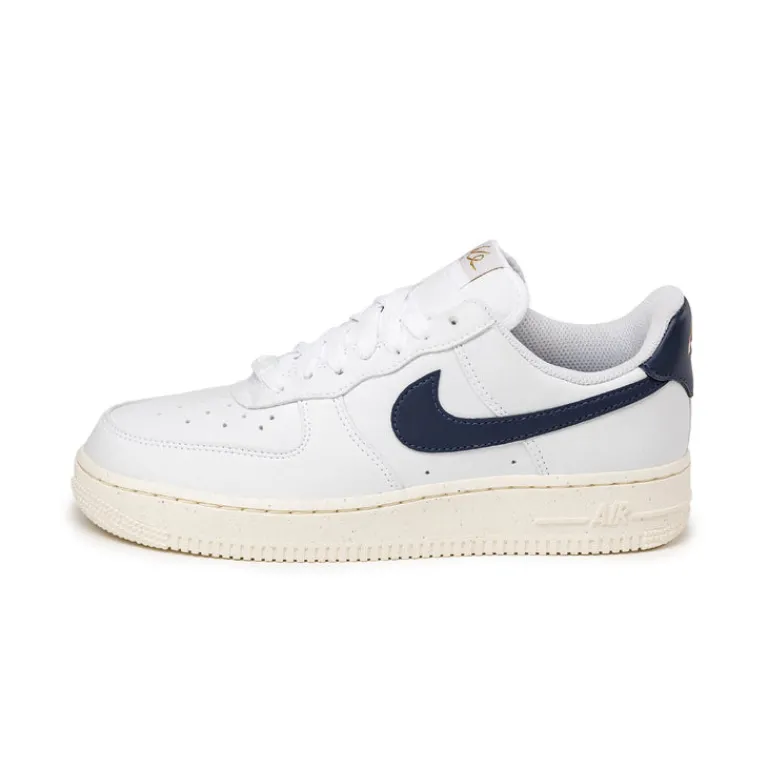 Leder Sneaker|Weiße Sneaker*Nike Wmns Air Force 1 '07 *Next Nature* White / Obsidian / Pale Ivory / Metallic Gold