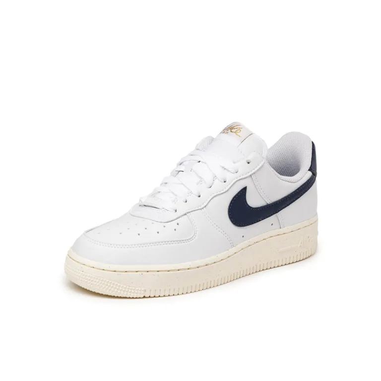 Leder Sneaker|Weiße Sneaker*Nike Wmns Air Force 1 '07 *Next Nature* White / Obsidian / Pale Ivory / Metallic Gold
