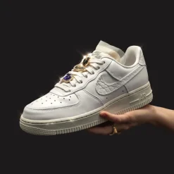Leder Sneaker|Weiße Sneaker*Nike Wmns Air Force 1 Low PRM Summit White / Summit White / Sea Glass